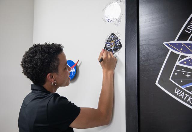 NASA image: NASA’s SpaceX Crew-4 Live Launch Coverage