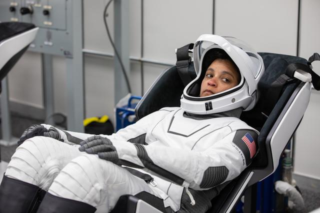 NASA image: NASA’s SpaceX Crew-4 Live Launch Coverage