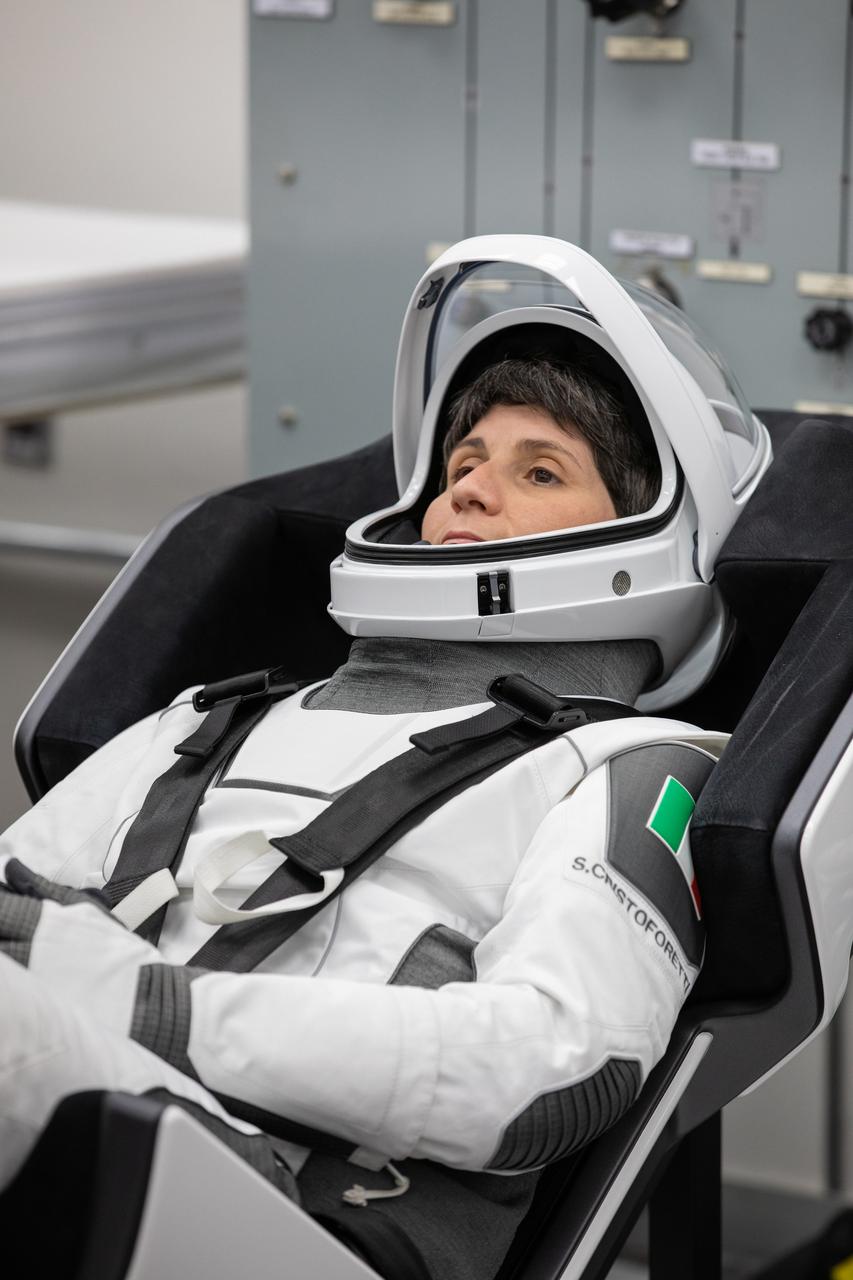 Crew-4 mission astronaut Samantha Cristoforetti relaxes in the suit room in the Astronaut Crew Quarters inside Kennedy Space Center’s Neil A. Armstrong Operations and Checkout Building on April 27, 2022. A team of SpaceX suit technicians assisted the crew as they put on their custom-fitted spacesuits and checked the suits for leaks. Cristoforetti, along with Bob Hines, Kjell Lindgren, and Jessica Watkins, will launch aboard SpaceX’s Crew Dragon, powered by the company’s Falcon 9 rocket, to the International Space Station as part of NASA’s Commercial Crew Program. Crew-4 is scheduled to lift off today at 3:52 a.m. EDT from Launch Complex 39A at Kennedy.