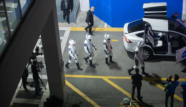 NASA image: NASA’s SpaceX Crew-4 Live Launch Coverage