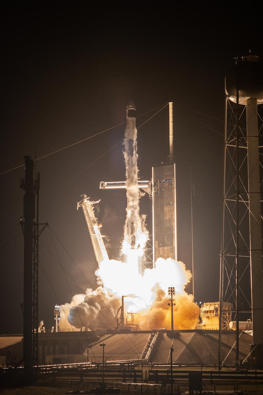 The SpaceX Falcon 9 rocket, with the company’s Crew Dragon atop, lifts off from Launch Pad 39A at Kennedy Space Center in Florida for NASA’s SpaceX Crew-4 mission on April 27, 2022, at 3:52 a.m. EDT. Aboard the Dragon are NASA astronauts Kjell Lindgren, Bob Hines, and Jessica Watkins, and ESA (European Space Agency) astronaut Samantha Cristoforetti. The spacecraft will carry the Crew-4 astronauts to the International Space Station as part of NASA’s Commercial Crew Program. The Dragon spacecraft, named Freedom by the mission’s crew, is scheduled to dock to the space station today at 8:15 p.m. EDT.