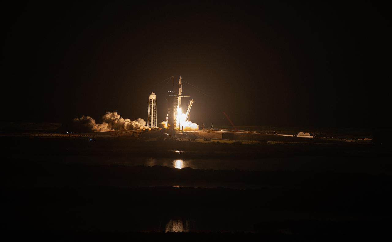 The SpaceX Falcon 9 rocket, with the company’s Crew Dragon atop, lifts off from Launch Pad 39A at Kennedy Space Center in Florida for NASA’s SpaceX Crew-4 mission on April 27, 2022, at 3:52 a.m. EDT. Aboard the Dragon are NASA astronauts Kjell Lindgren, Bob Hines, and Jessica Watkins, and ESA (European Space Agency) astronaut Samantha Cristoforetti. The spacecraft will carry the Crew-4 astronauts to the International Space Station as part of NASA’s Commercial Crew Program. The Dragon spacecraft, named Freedom by the mission’s crew, is scheduled to dock to the space station today at 8:15 p.m. EDT.