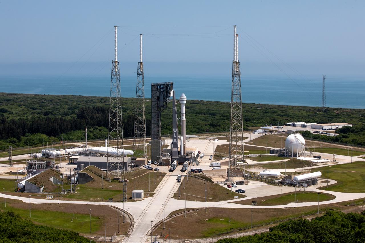 On May 18, 2022, Boeing’s CST-100 Starliner spacecraft and the United Launch Alliance Atlas V rocket roll out from the Vertical Integration Facility to the launch pad at Space Launch Complex-41 on Cape Canaveral Space Force Station in Florida. Starliner will launch on the Atlas V for Boeing’s Orbital Flight Test (OFT-2) for NASA’s Commercial Crew Program at 6:54 p.m. EDT on Thursday, May 19. OFT-2 is an important uncrewed flight test designed to test the end-to-end capabilities of the system to help the agency certify Starliner to carry astronauts to and from the International Space Station.