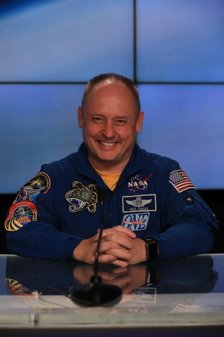 NASA astronaut Mike Fincke participates in the NASA Leadership Briefing ahead of the agency’s Boeing Orbital Flight Test-2 (OFT-2) at NASA’s Kennedy Space Center in Florida, May 18, 2022. Boeing’s CST-100 Starliner spacecraft will launch atop a United Launch Alliance Atlas V rocket from Space Launch Complex-41 at Cape Canaveral Space Force Station for NASA’s Commercial Crew Program.