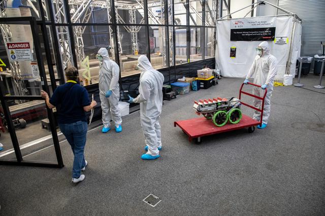 NASA image: Lunabotics / Robotic Mining Competition