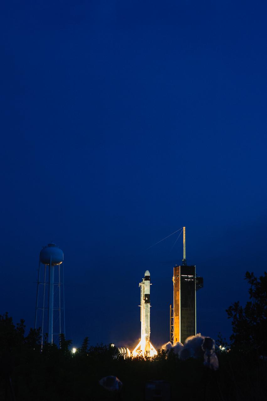 The SpaceX Falcon 9 rocket carrying the Dragon capsule lifts off from Launch Complex 39A at NASA’s Kennedy Space Center in Florida on July 14, 2022, on the company’s 25th Commercial Resupply Services mission for the agency to the International Space Station. Liftoff was at 8:44 p.m. EDT. Dragon will deliver more than 5,800 pounds of cargo, including a variety of NASA investigations, to the space station. The spacecraft is expected to spend about a month attached to the orbiting outpost before it returns to Earth with research and return cargo, splashing down off the coast of Florida.