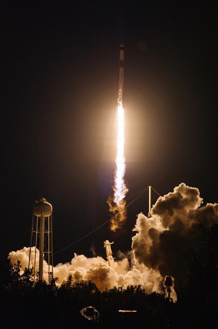 NASA image: NASA's SpaceX CRS-25 Liftoff