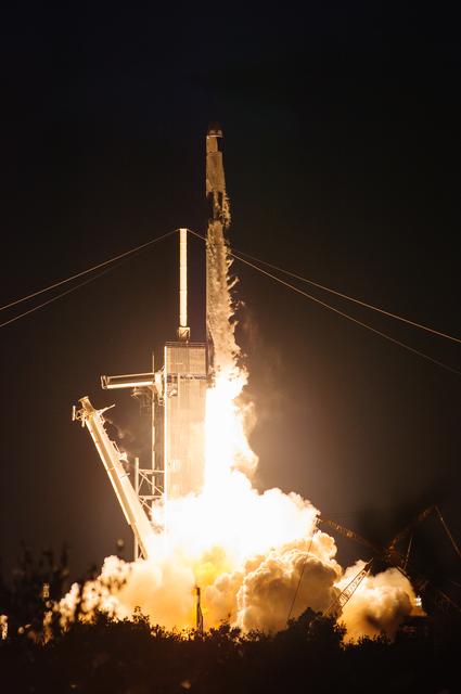 NASA image: NASA's SpaceX CRS-25 Liftoff