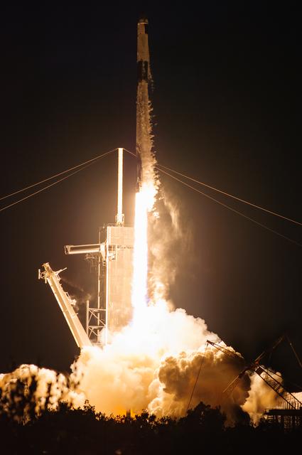 NASA image: NASA's SpaceX CRS-25 Liftoff