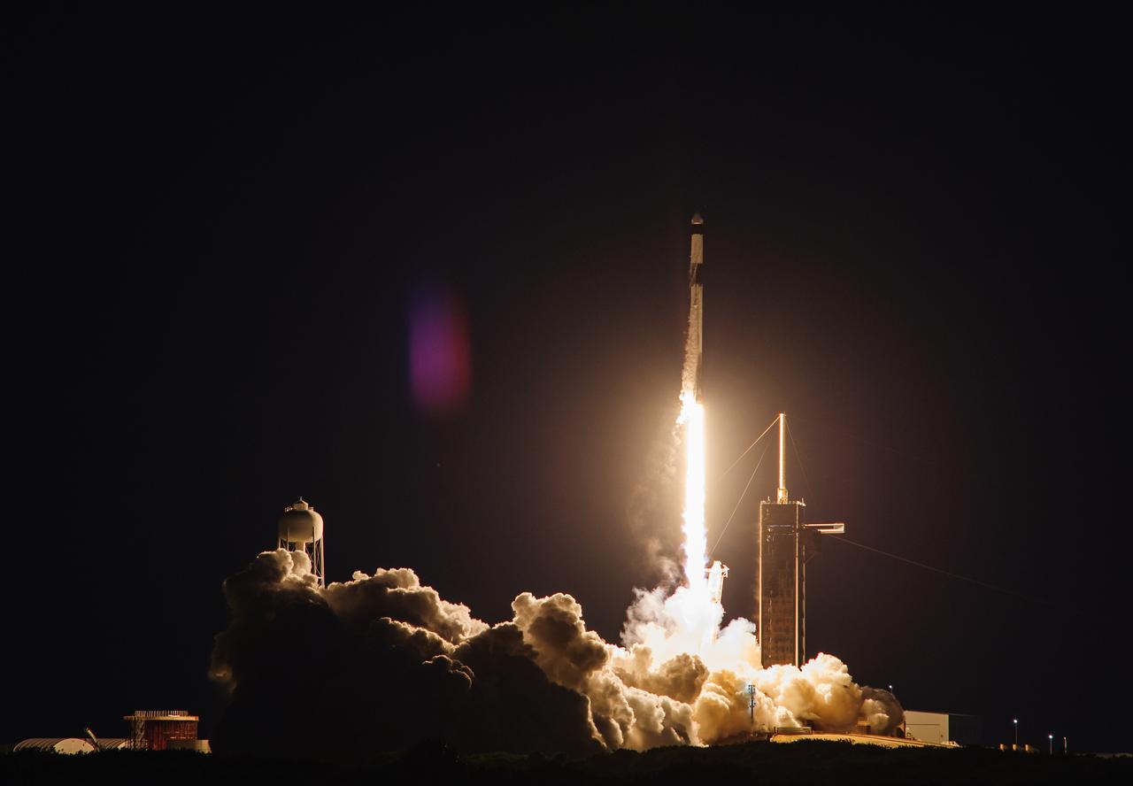 The SpaceX Falcon 9 rocket carrying the Dragon capsule soars upward after lifting off from Launch Complex 39A at NASA’s Kennedy Space Center in Florida on July 14, 2022, on the company’s 25th Commercial Resupply Services mission for the agency to the International Space Station. Liftoff was at 8:44 p.m. EDT. Dragon will deliver more than 5,800 pounds of cargo, including a variety of NASA investigations, to the space station. The spacecraft is expected to spend about a month attached to the orbiting outpost before it returns to Earth with research and return cargo, splashing down off the coast of Florida. 