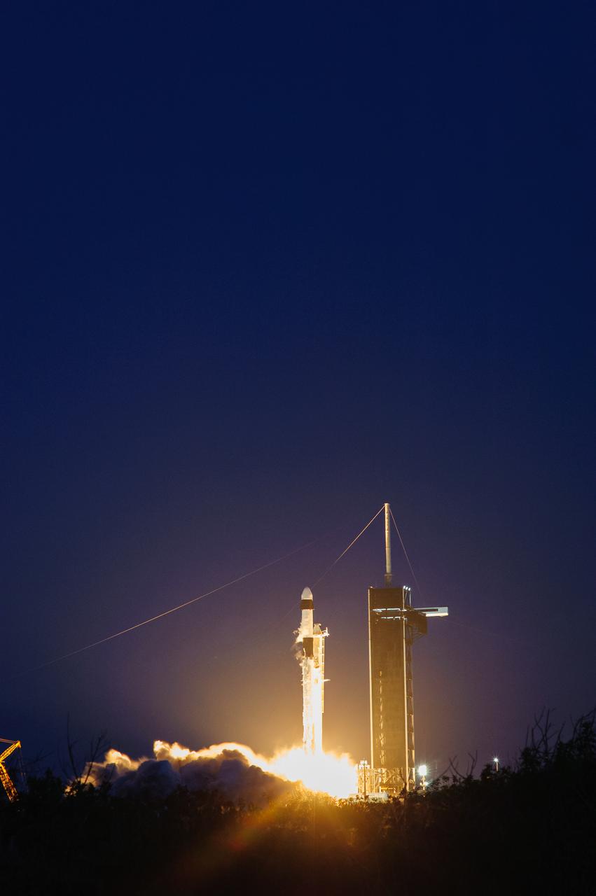 The SpaceX Falcon 9 rocket carrying the Dragon capsule lifts off from Launch Complex 39A at NASA’s Kennedy Space Center in Florida on July 14, 2022, on the company’s 25th Commercial Resupply Services mission for the agency to the International Space Station. Liftoff was at 8:44 p.m. EDT. Dragon will deliver more than 5,800 pounds of cargo, including a variety of NASA investigations, to the space station. The spacecraft is expected to spend about a month attached to the orbiting outpost before it returns to Earth with research and return cargo, splashing down off the coast of Florida. 