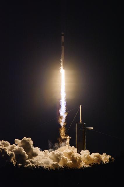 NASA image: NASA's SpaceX CRS-25 Liftoff
