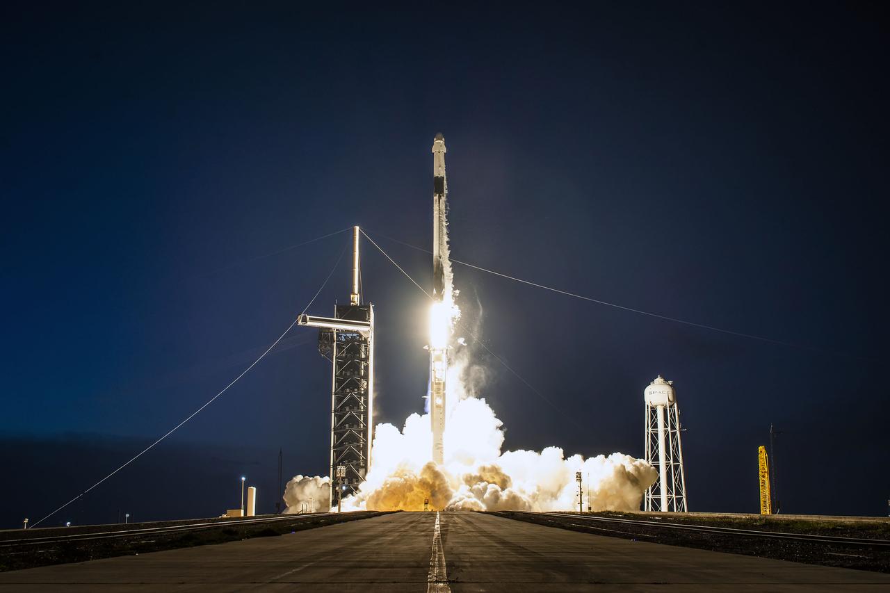 The SpaceX Falcon 9 rocket carrying the Dragon capsule lifts off from Launch Complex 39A at NASA’s Kennedy Space Center in Florida on July 14, 2022, on the company’s 25th Commercial Resupply Services mission for the agency to the International Space Station. Liftoff was at 8:44 p.m. EDT. Dragon will deliver more than 5,800 pounds of cargo, including a variety of NASA investigations, to the space station. The spacecraft is expected to spend about a month attached to the orbiting outpost before it returns to Earth with research and return cargo, splashing down off the coast of Florida.