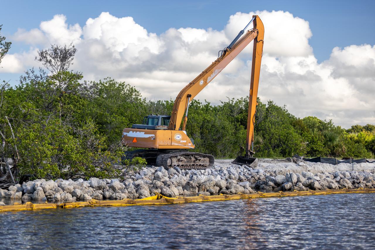 NASA Kennedy Space Center’s Spaceport Integration and Services organization is leading a restoration project at KARS Park on Hall Road in Merritt Island, Florida. As part of this project, a wavebreak is being created about 20 feet offshore to allow mangroves and other plants to propagate into the gap, providing protection for the shoreline.