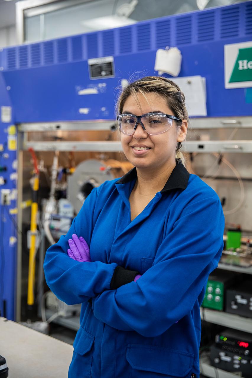 Angie Huerta, a first-year Ph.D. student studying particle physics at the University of Notre Dame, recently completed a GEM Fellowship program at NASA’s Kennedy Space Center in Florida. At Kennedy, Huerta worked closely on a project testing hydrogen plasma on lunar regolith simulant, which is similar to returned lunar soil samples, to explore the plasma’s reliability and efficiency potential for Artemis, NASA’s lunar exploration program.