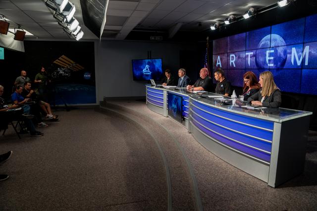 NASA image: Artemis I Mission Management Briefing 
