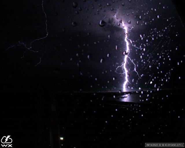 NASA image: Lightning Strikes at Pad 39B
