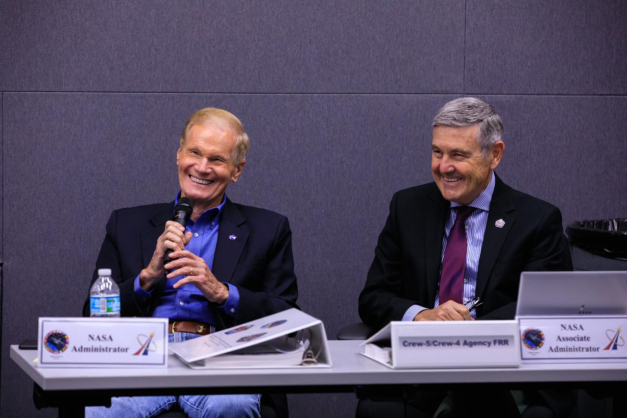NASA Administrator Bill Nelson, left, and Associate Administrator Bob Cabana participate in a Flight Readiness Review for the agency’s Crew-5 mission at Kennedy Space Center in Florida on Sept. 26, 2022. NASA and SpaceX managers held the review to confirm the SpaceX Falcon 9 rocket and Crew Dragon spacecraft are ready for launch. Crew-5 is scheduled to launch to the International Space Station from Kennedy’s Launch Complex 39A as part of the agency’s Commercial Crew Program. This will be the fifth crew rotation mission of SpaceX’s human transportation system and its sixth flight with astronauts, including the Demo-2 test flight, to the space station.