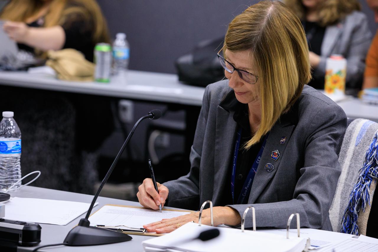 Kathryn Lueders, associate administrator for NASA’s Space Operations Mission Directorate, participates in a Flight Readiness Review for the agency’s Crew-5 mission at Kennedy Space Center in Florida on Sept. 26, 2022. NASA and SpaceX managers held the review to confirm the SpaceX Falcon 9 rocket and Crew Dragon spacecraft are ready for launch. Crew-5 is scheduled to launch to the International Space Station from Kennedy’s Launch Complex 39A as part of the agency’s Commercial Crew Program. This will be the fifth crew rotation mission of SpaceX’s human transportation system and its sixth flight with astronauts, including the Demo-2 test flight, to the space station.
