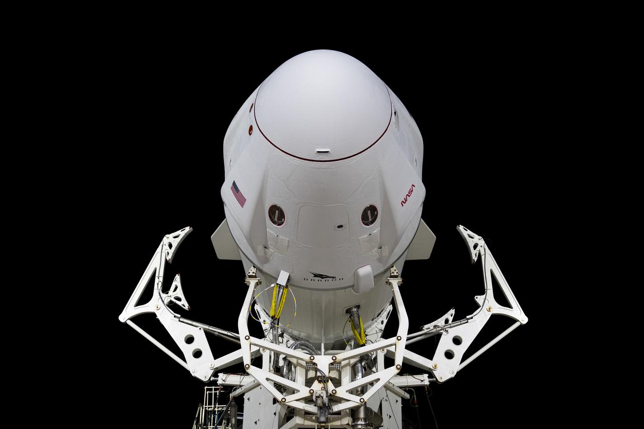 SpaceX’s Dragon Endurance spacecraft, atop the company’s Falcon 9 rocket, rolls to Kennedy Space Center’s Launch Complex 39A in Florida on Oct. 1, 2022, in preparation for NASA’s SpaceX Crew-5 launch. Endurance will carry NASA astronauts Nicole Mann, commander; Josh Cassada, pilot; and Mission Specialists Koichi Wakata, of JAXA (Japan Aerospace Exploration Agency), and Roscosmos cosmonaut Anna Kikina to the International Space Station for a science expedition mission as part of NASA’s Commercial Crew Program. Liftoff is targeted for noon EDT on Oct. 5, 2022. 