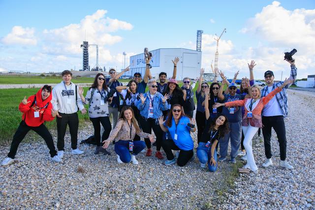 NASA image: NASA Social Crew-5 Photo Op