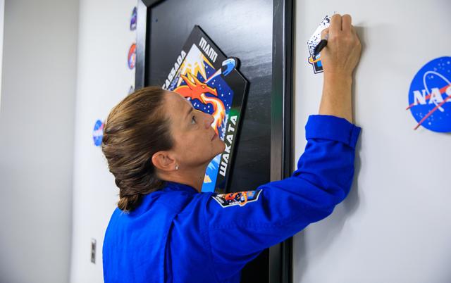 NASA image: SpaceX Crew-5 Astronaut Patch Placing