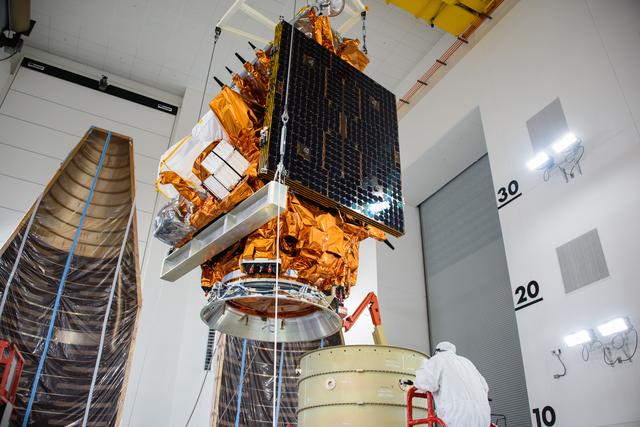 NASA image: JPSS-2 Mate SC to LOFTID Stack