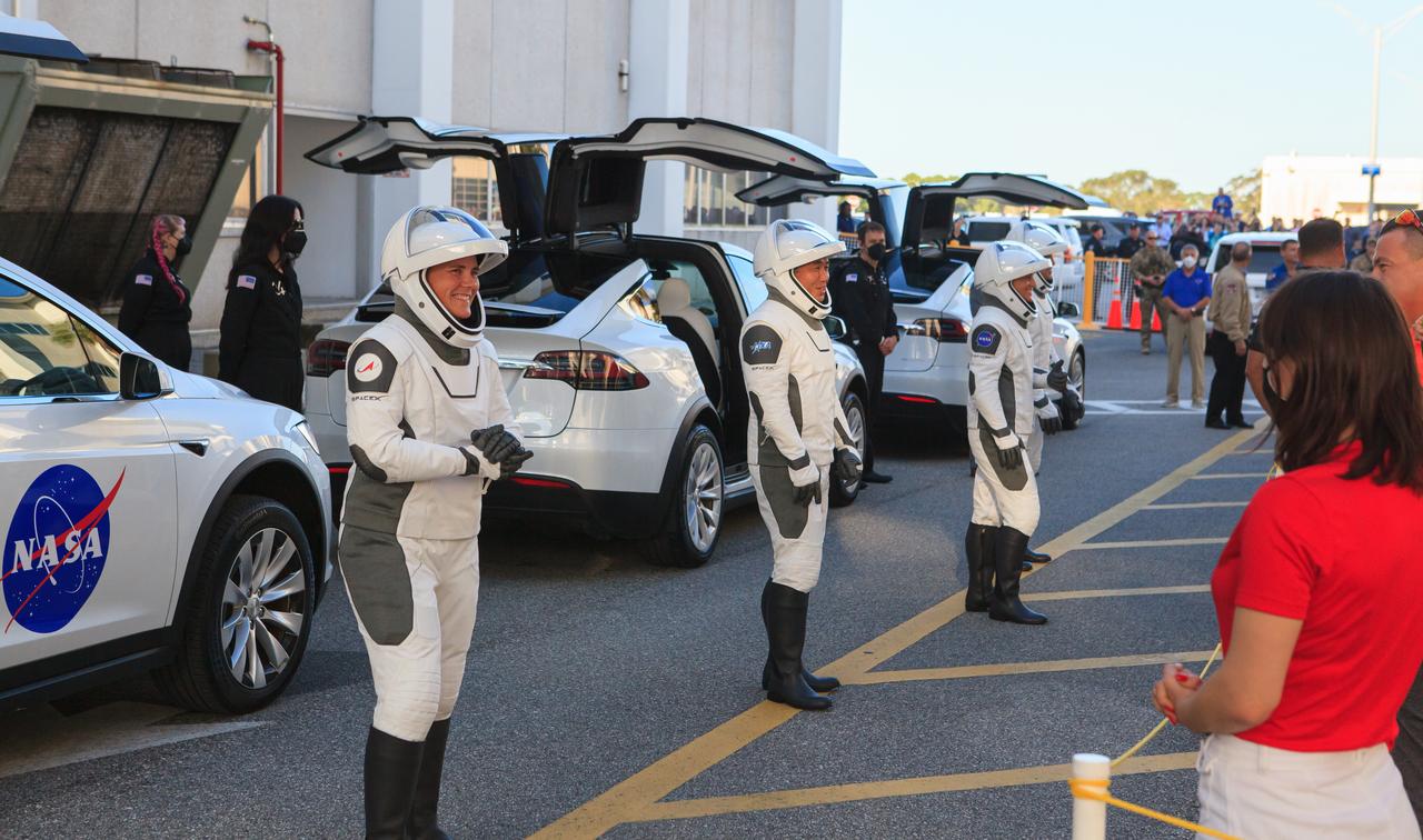 NASA’s SpaceX Crew-5 say goodbye to friends and family after exiting the Neil A. Armstrong Operations and Checkout Building at NASA’s Kennedy Space Center in Florida on Oct. 5, 2022. From left are Mission Specialists Anna Kikina, Roscosmos cosmonaut, and Koichi Wakata, of JAXA (Japan Aerospace Exploration Agency), and NASA astronauts Nicole Mann, spacecraft commander, and Josh Cassada, pilot. They will board two Tesla vehicles for the trip to Kennedy’s Launch Complex 39A, where they will launch to the International Space Station aboard SpaceX’s Dragon Endurance spacecraft for a science expedition mission as part of NASA’s Commercial Crew Program. SpaceX’s Falcon 9 rocket lifted off at noon EDT.