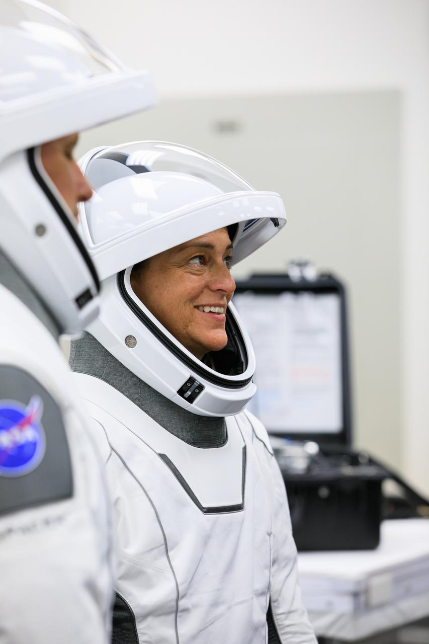 Inside the crew suit-up room in the Neil A. Armstrong Operations and Checkout Building at NASA’s Kennedy Space Center in Florida, NASA astronaut Nicole Mann, spacecraft commander, is shown in her SpaceX spacesuit ahead of the agency’s SpaceX Crew-5 launch on Oct. 5, 2022. Mann, along with NASA astronaut Josh Cassada, pilot, and Mission Specialists Koichi Wakata, of JAXA (Japan Aerospace Exploration Agency), and Roscosmos cosmonaut Anna Kikina, will launch to the International Space Station for a science expedition mission as part of the agency’s Commercial Crew Program. The SpaceX Falcon 9 rocket and Dragon Endurance spacecraft lifted off at noon EDT from Kennedy’s Launch Complex 39A.