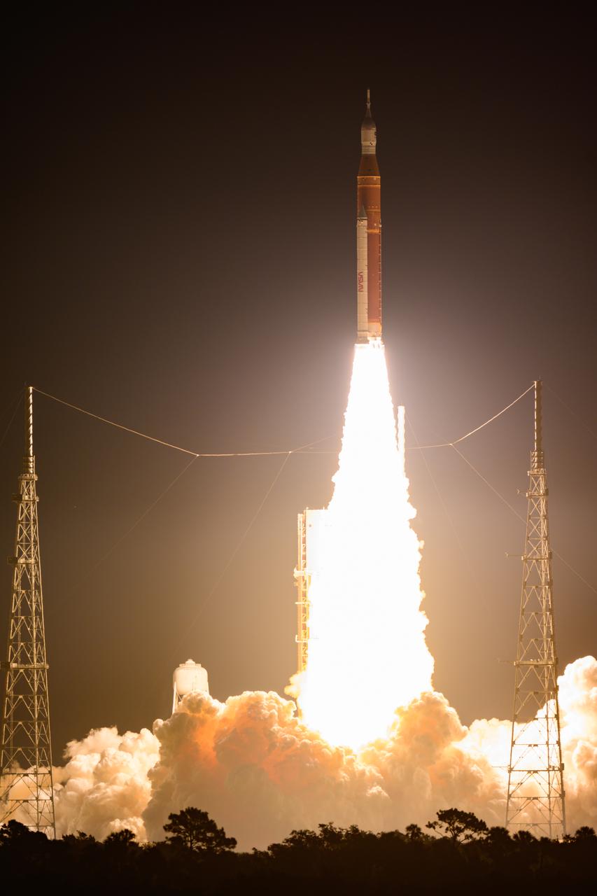 Artemis I Launch Imagery