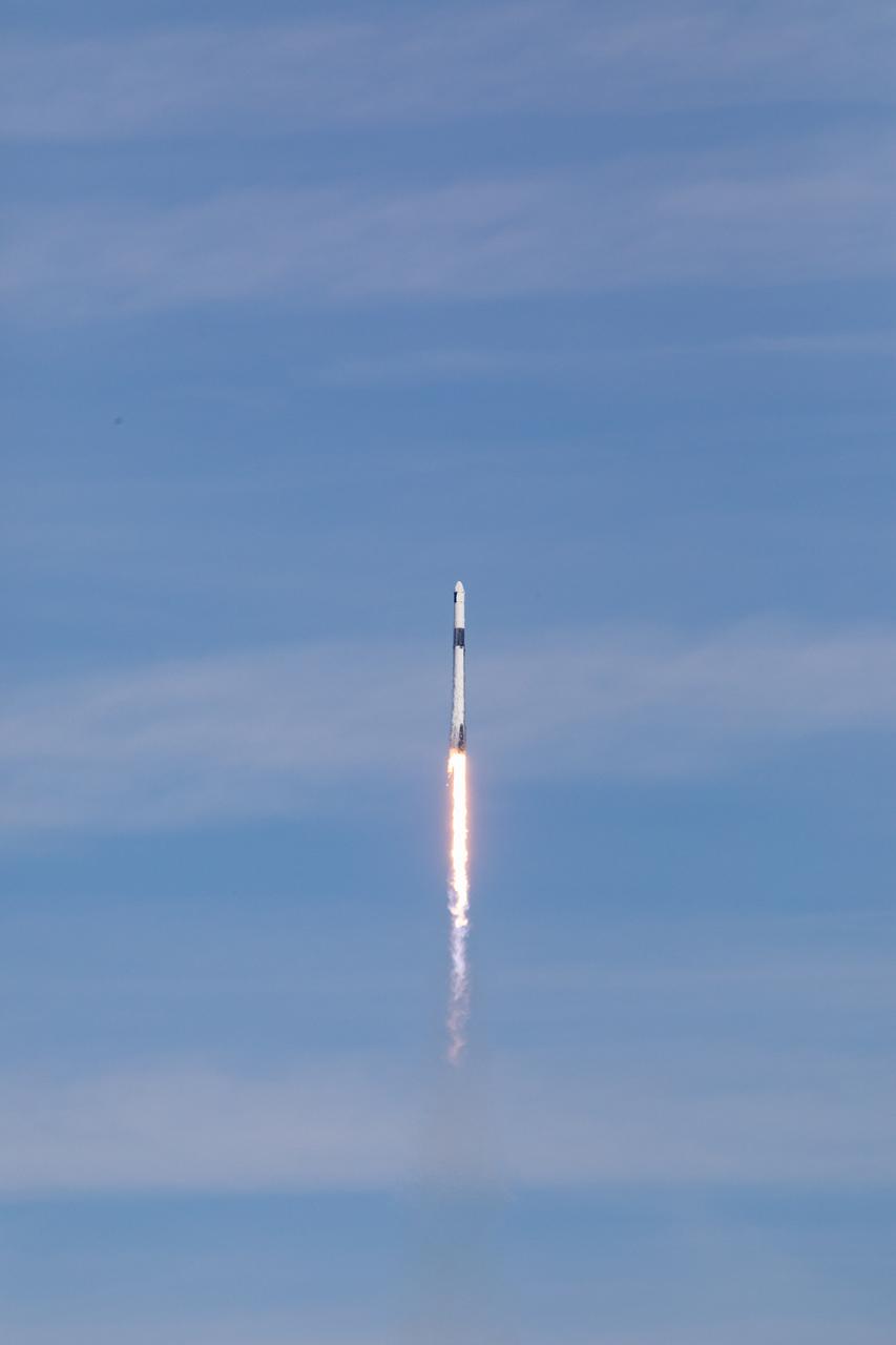 A SpaceX Falcon 9 rocket soars upward after its liftoff from Launch Complex 39A at NASA’s Kennedy Space Center in Florida on Nov. 26, 2022, on the company’s 26th Commercial Resupply Services mission for the agency to the International Space Station. The Dragon cargo spacecraft will deliver about 7,700 pounds of science and research, supplies, and equipment to the crew aboard the space station, including the next pair of ISS Roll Out Solar Arrays (iROSAs). The spacecraft is expected to spend about a month attached to the orbiting outpost before it returns to Earth with research and return cargo, splashing down off the coast of Florida.