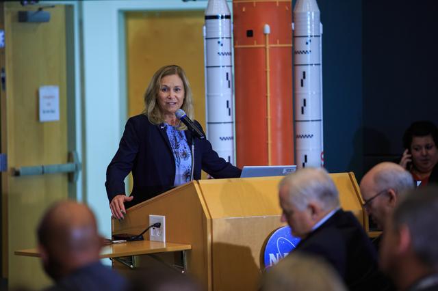 NASA image: KSC Town Hall with Pam Melroy & Bob Cabana