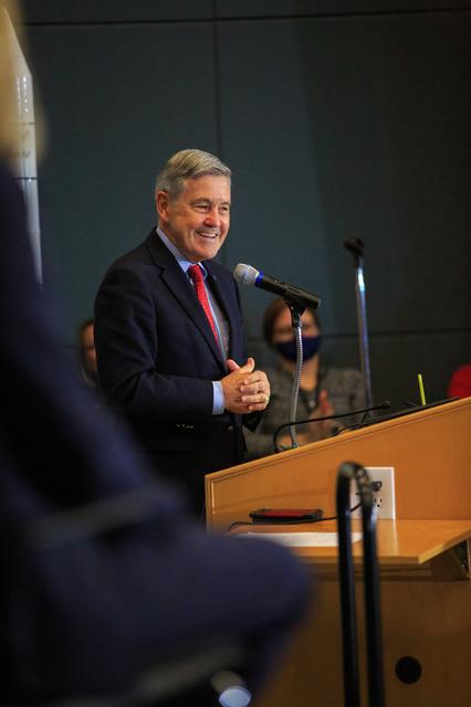 NASA image: KSC Town Hall with Pam Melroy & Bob Cabana