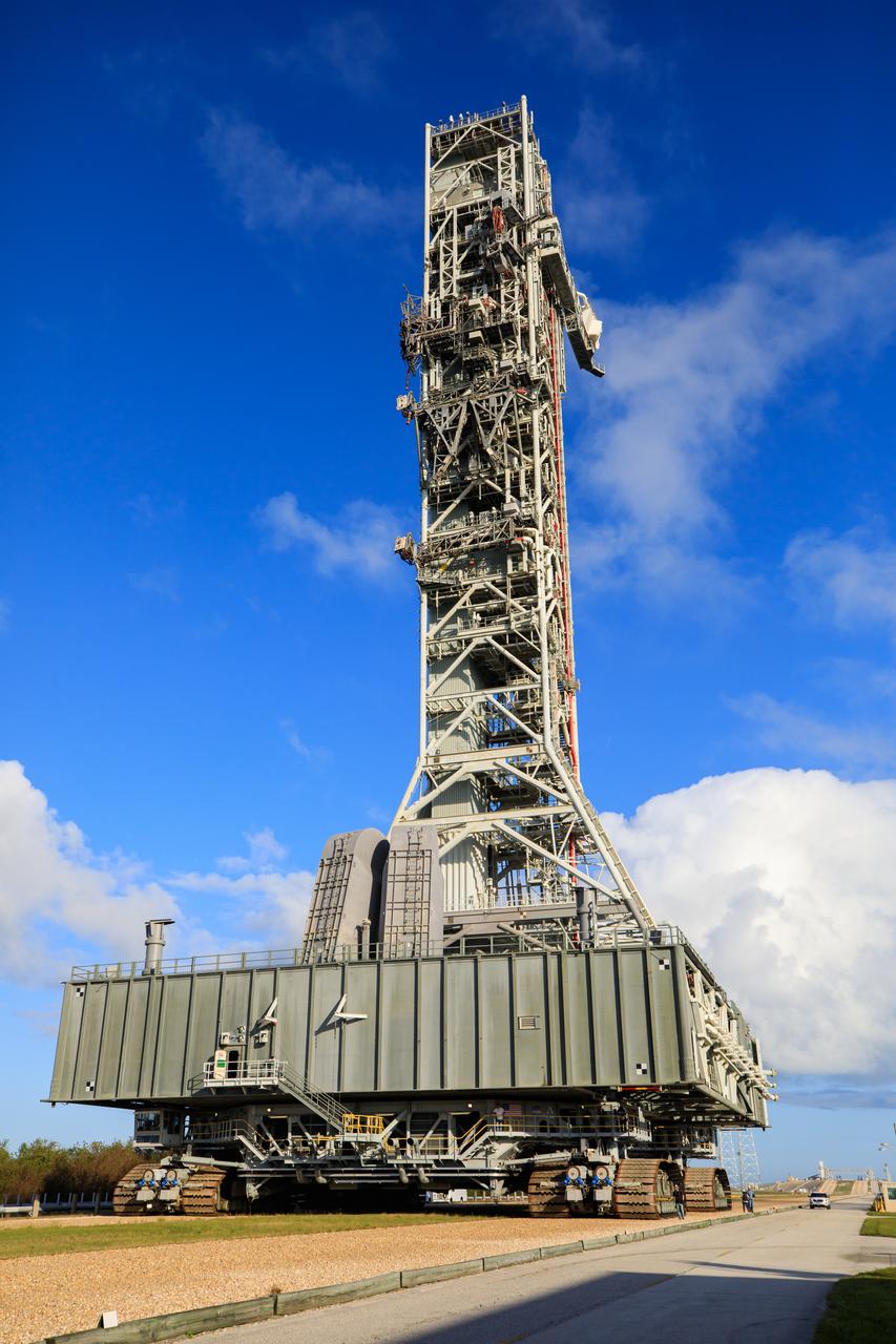 NASA’s mobile launcher, carried atop the crawler-transporter 2, left launch pad 39B at NASA’s Kennedy Space Center in Florida on Dec. 8, 2022, following the successful launch of the agency’s Space Launch System (SLS) rocket and Orion spacecraft on the Artemis I flight test on Nov. 16, 2022. The mobile launcher is scheduled to return to the Vehicle Assembly Building (VAB) on Dec. 9, 2022, and it will remain inside the VAB for several weeks as teams get it ready for the Artemis II crewed mission. Following its stay in the VAB, it will go to the mobile launcher park site location at Kennedy where it will undergo emergency egress modifications and testing to support future Artemis missions. 
