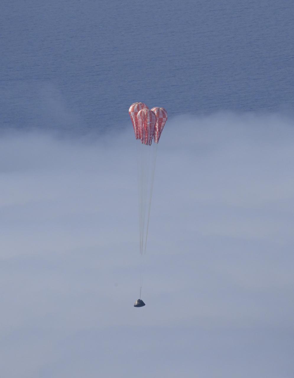 At 12:40 p.m. EST, Dec. 11, 2022, NASA’s Orion spacecraft for the Artemis I mission splashed down in the Pacific Ocean after a 25.5 day mission to the Moon. Orion will be recovered by NASA’s Landing and Recovery team, U.S. Navy and Department of Defense partners aboard the USS Portland.