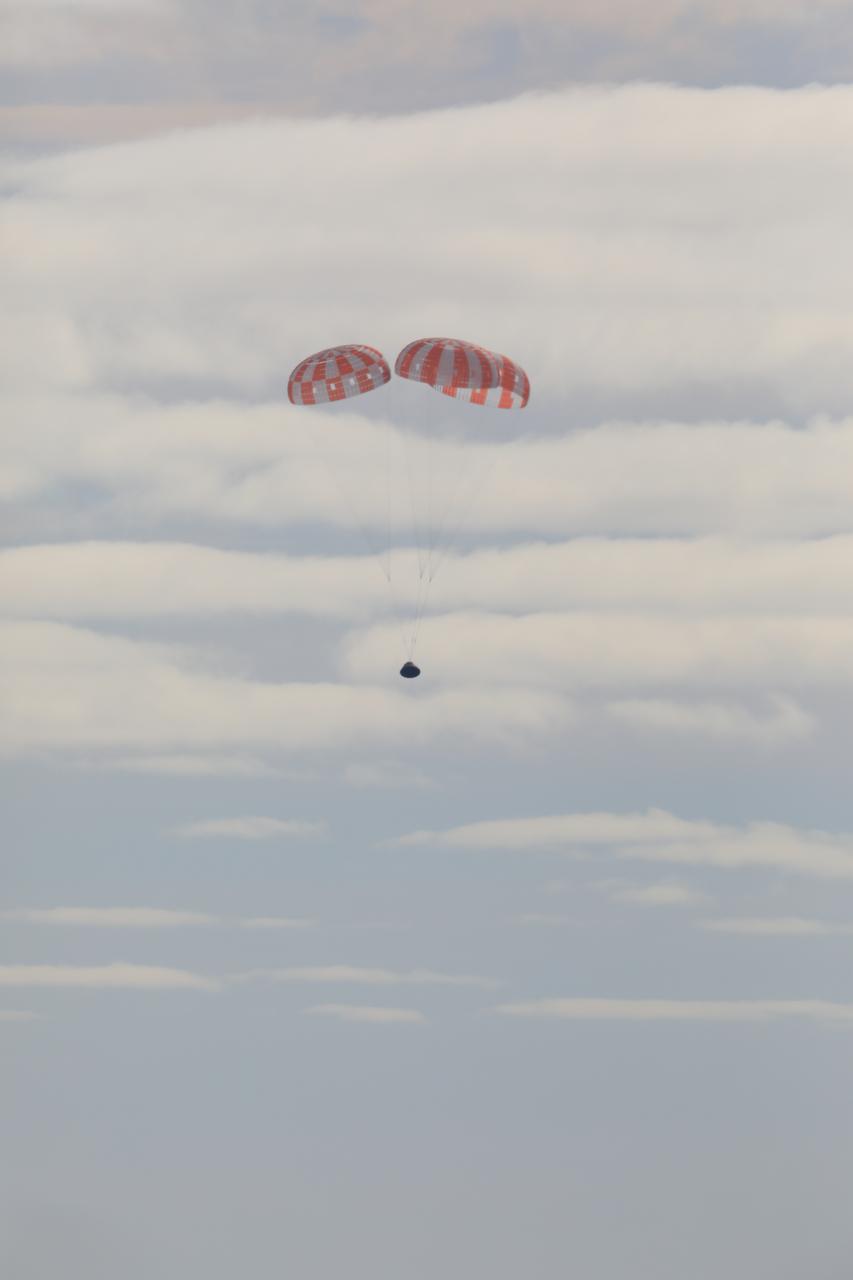 At 12:40 p.m. EST, Dec. 11, 2022, NASA’s Orion spacecraft for the Artemis I mission splashed down in the Pacific Ocean after a 25.5 day mission to the Moon. Orion will be recovered by NASA’s Landing and Recovery team, U.S. Navy and Department of Defense partners aboard the USS Portland.