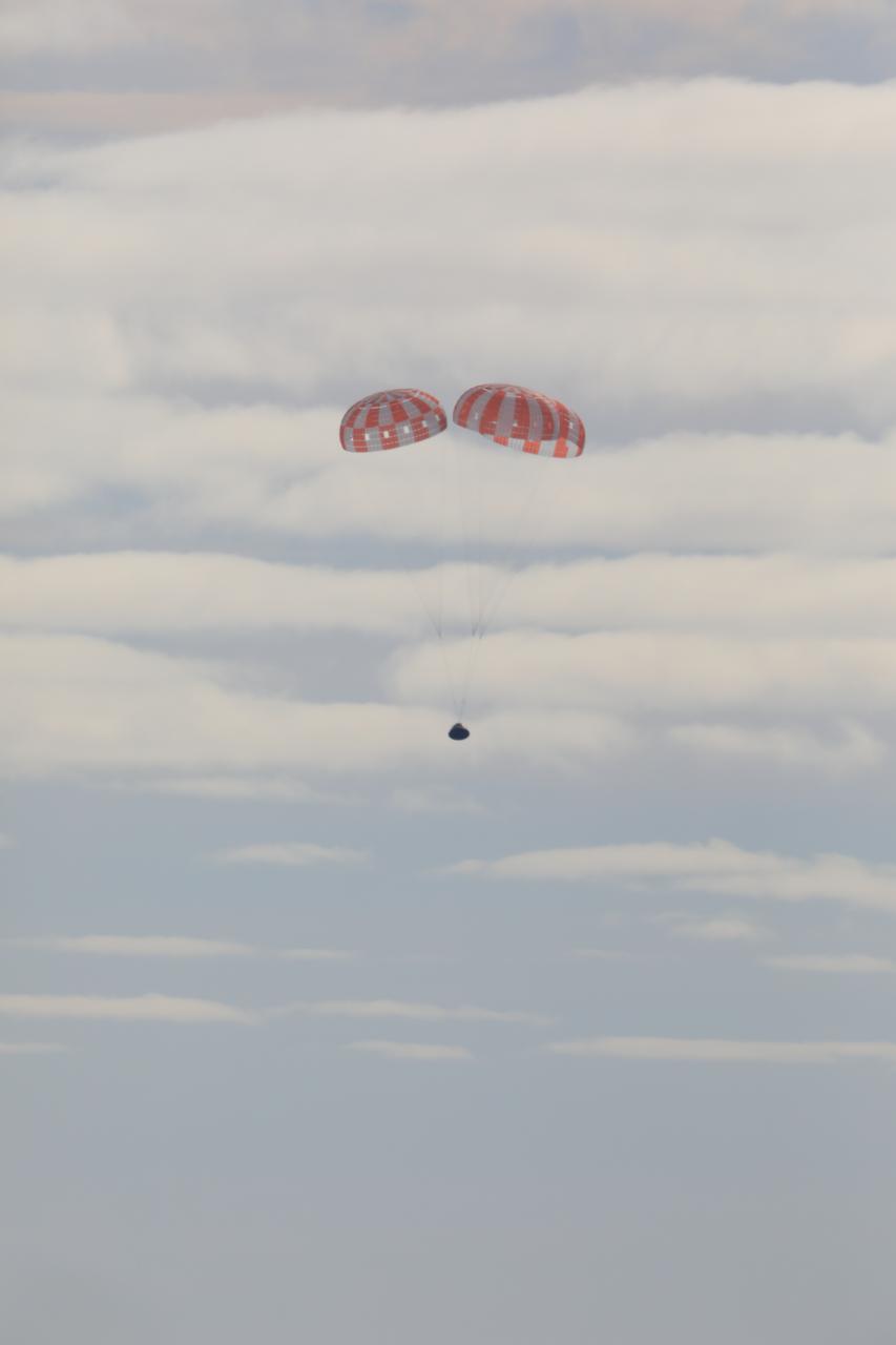 At 12:40 p.m. EST, Dec. 11, 2022, NASA’s Orion spacecraft for the Artemis I mission splashed down in the Pacific Ocean after a 25.5 day mission to the Moon. Orion will be recovered by NASA’s Landing and Recovery team, U.S. Navy and Department of Defense partners aboard the USS Portland.