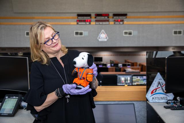 NASA image: Snoopy Handover from Artemis Team to Peanuts Crew