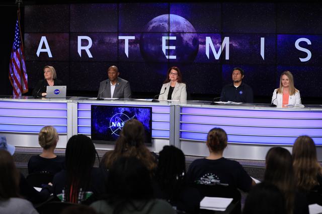 NASA image: Artemis I Student Briefing