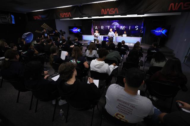 NASA image: Artemis I Student Briefing
