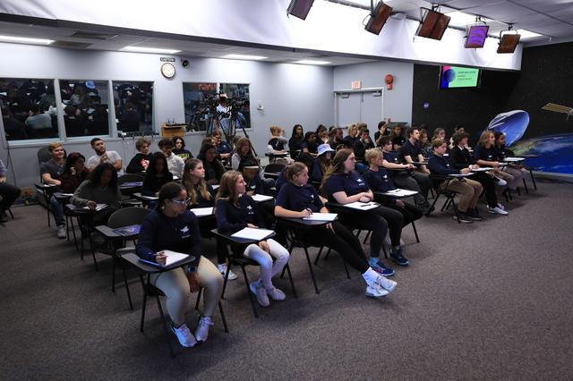 Artemis I Student Briefing