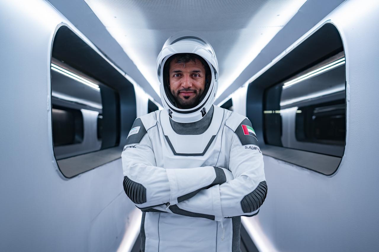 NASA SpaceX Crew-6 astronaut and mission specialist Sultan Alneyadi, UAE (United Arab Emirates), stands inside the crew access arm leading to the SpaceX Dragon spacecraft Endeavour during a countdown dress rehearsal at NASA’s Kennedy Space Center in Florida on Feb. 23, 2023. Alnayadi, along with NASA astronaut Warren “Woody” Hoburg, pilot; NASA astronaut Stephen Bowen, spacecraft commander; and ndrei Fedyaev, Roscosmos cosmonaut and mission specialist will launch to the International Space Station aboard the Crew Dragon Endeavour on a SpaceX Falcon 9. Launch is targeted for 1:45 a.m. EST on Feb. 27 from Launch Complex 39A. Crew-6 is the sixth crew rotation mission with SpaceX to the station, and the seventh flight of Dragon with people as part of the agency’s Commercial Crew Program.