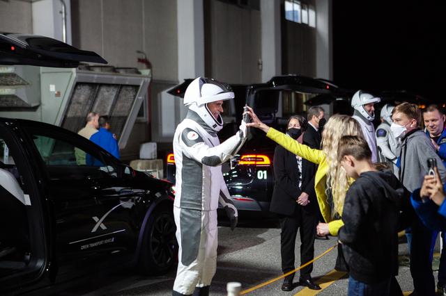 NASA image: NASA’s SpaceX Crew-6 Launch - Astronauts walkout at O&C