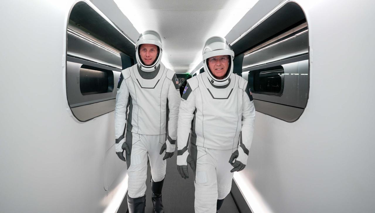 NASA’s SpaceX Crew-6 astronauts make their way down the crew access arm to the Dragon spacecraft Endeavour. From left are NASA astronauts Warren Hoburg, pilot; and Stephen Bowen, spacecraft commander. Along with Sultan Alneyadi, UAE (United Arab Emirates) astronaut and mission specialist; and Andrey Fedyaev, Roscosmos cosmonaut and mission specialist, they will launch to the International Space Station aboard the Crew Dragon Endeavour atop a SpaceX Falcon 9. Launch is targeted for 12:34 a.m. EST on March 2 from Launch Complex 39A. Crew-6 is the sixth crew rotation mission with SpaceX to the station, and the seventh flight of Dragon with people as part of the agency’s Commercial Crew Program. 
