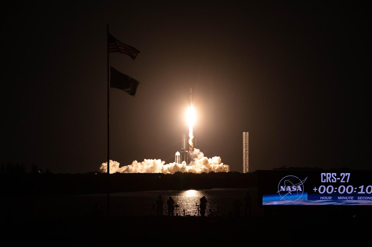 The SpaceX Falcon 9 rocket carrying the Dragon spacecraft lifts off from Launch Complex 39A at NASA’s Kennedy Space Center in Florida on March 14, 2023, on the company’s 27th commercial resupply services mission for the agency to the International Space Station. Liftoff was at 8:30 p.m. EDT. Dragon will deliver more than 6,000 pounds of cargo, including a variety of NASA investigations, supplies, and equipment to the crew aboard the space station, including the final two experiments comprising the National Institutes for Health and International Space Station National Laboratory’s Tissue Chips in Space initiative, Cardinal Heart 2.0 and Engineered Heart Tissues-2. The spacecraft is expected to spend about a month attached to the orbiting outpost before it returns to Earth with research and return cargo, splashing down off the coast of Florida.