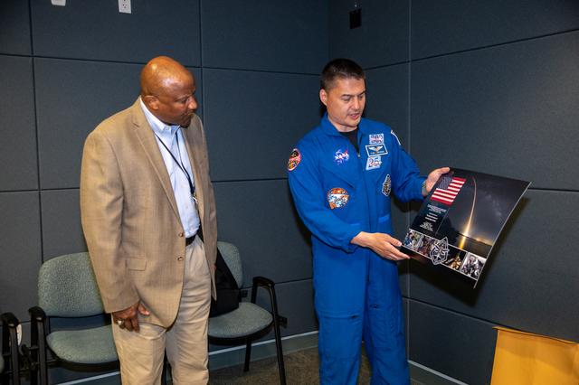 NASA image: Crew-4 Presentation to Senior Staff