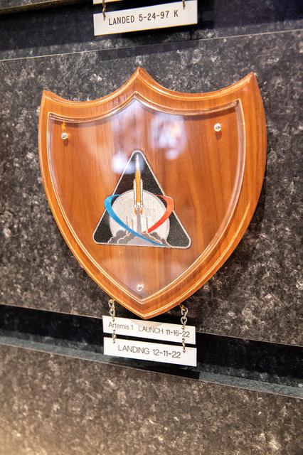 NASA image: Artemis I Launch Director and Plaque Award Ceremony