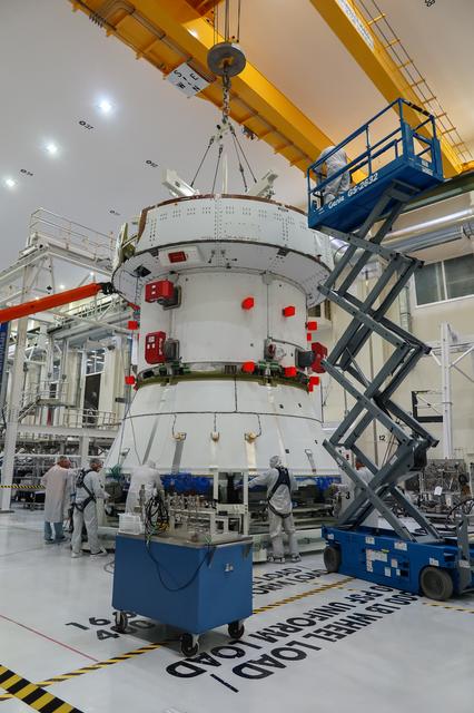 NASA image: Artemis II SM Move to Fast Cell