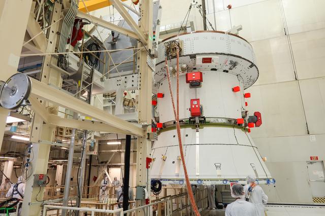 NASA image: Artemis II SM Move to Fast Cell