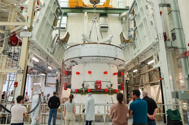 NASA image: Artemis II SM Move to Fast Cell